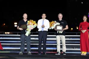 Lãng mạn như “bộ phim bom tấn về tình yêu”