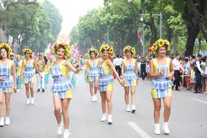 Kỷ niệm “20 năm Thành phố Vì hòa bình”, Sun World đưa Carnival sôi động về Hà Nội
