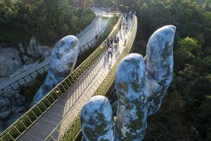 Bất ngờ với những "phiên bản" Cầu Vàng trong đời sống hàng ngày