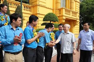 Tổng Bí thư, Chủ tịch nước gặp mặt đại biểu cán bộ công đoàn tiêu biểu