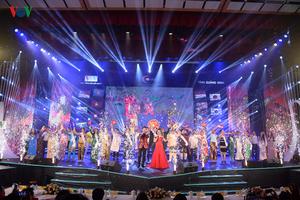 Toàn cảnh đêm chung kết cuộc thi “Tiếng hát ASEAN+3" năm 2019