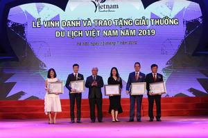 Giải thưởng "Doanh nghiệp đầu tư vào lĩnh vực du lịch hàng đầu Việt Nam”lần thứ 2 xướng danh Sun Group