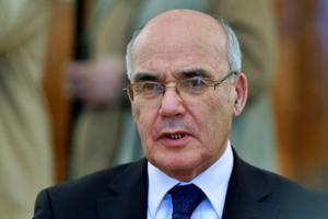 Cựu Bộ trưởng Công nghiệp Algeria bị giam giữ vì cáo buộc tham nhũng