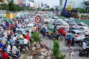 Cần thanh tra từ nghi vấn trốn thuế đối với tài xế chạy xe công nghệ