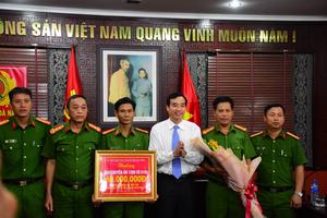 Thưởng "nóng" lực lượng phá 2 chuyên án ma túy lớn