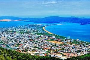 Sức hút mạnh mẽ của đất nền ven biển