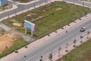 Tỉnh Bình Dương thay đổi chủ trương giao đất công ích khiến dư luận hoài nghi