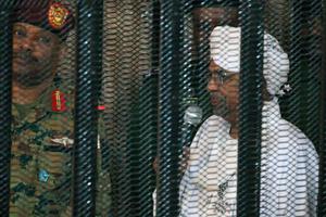 Cựu Tổng thống Sudan khai báo từng nhận hàng chục triệu đô từ Ả Rập Saudi