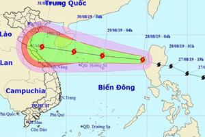Trưa 30/8, bão số 4 đi vào đất liền từ Thanh Hóa đến Quảng Bình