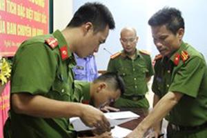 Truy tố 3 bị can nguyên là cán bộ Công an nhận hối lộ