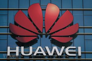 Mỹ cấm doanh nghiệp Trung Quốc tiếp cận nhà thầu chính phủ