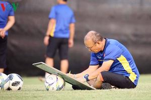 HLV Park và 3 phương án “vá hàng thủ” để quyết chiến với ĐT Thái Lan