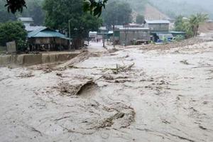 Tang thương vùng tâm lũ đi qua