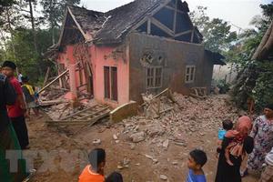 Đã có 5 người tử vong sau trận động đất 6,9 độ ở Indonesia