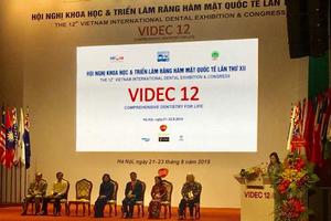 Hơn 350 gian hàng tham gia 