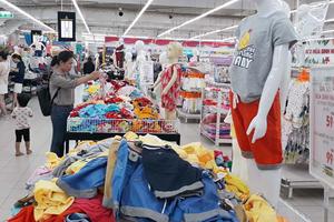 Hệ thống Big C tiếp tục nhập hàng của 169 nhà may mặc