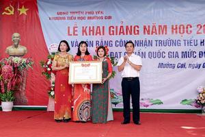 Phù Yên, Sơn La: Trường tiểu học Mường Cơi hân hoan đón nhận bằng “Chuẩn quốc gia”