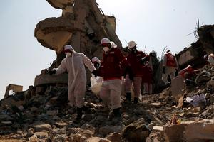 Anh: Tiền thu được từ bán vũ khí lớn hơn khoản viện trợ cho Yemen nhiều lần