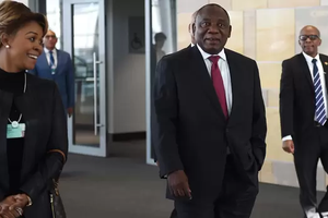 WEF: Châu Phi cần giải quyết nạn tham nhũng để thu hút vốn FDI