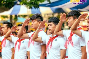 Bùi Tiến Dũng đốn tim học sinh bằng câu trả lời không thể tinh tế hơn