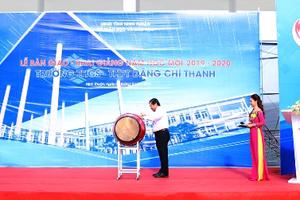 Học sinh Cà Ná năm học mới “thoát cảnh” học ké