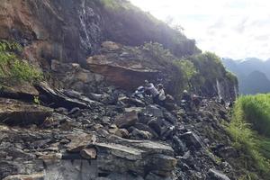 Hà Giang: Nhiều tuyến đường giao thông bị sạt lở do mưa lũ