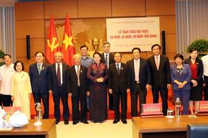 Lễ trao tặng Huy hiệu 60 năm, 45 năm, 30 năm tuổi Đảng