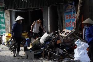 Hơn 350 người khám sức khỏe miễn phí sau vụ cháy Công ty Rạng Đông