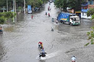TP Hồ Chí Minh: Tập trung các giải pháp hạn chế ngập nước do triều