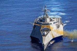 Mỹ thử nghiệm tên lửa mới ở Thái Bình Dương khi Trung Quốc diễu hành phô diễn vũ khí