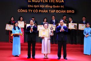 Chủ tịch Tập đoàn BRG được vinh danh “Doanh nhân Việt Nam tiêu biểu” – Cúp Thánh Gióng 2019