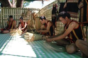 Trưng bày sản phẩm đặc trưng đến với du khách