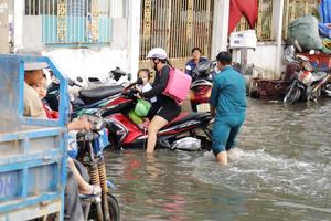 Chủ động ứng phó với triều cường, mưa và ngập úng ở khu vực Nam Bộ