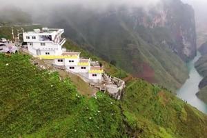 Bộ Văn hóa phản đối công trình Panorama sai phạm tại Mã Pì Lèng