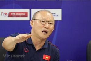 HLV Park lên tiếng đáp trả việc HLV Thái Lan nói Việt Nam "chơi xấu"