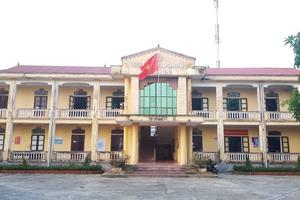 Cách chức Chủ tịch UBND xã Vũ Vinh