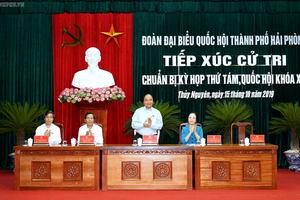 Thủ tướng tiếp xúc cử tri tại huyện Thủy Nguyên