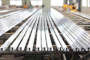 Áp thuế chống bán phá giá sản phẩm nhôm thanh từ Trung Quốc