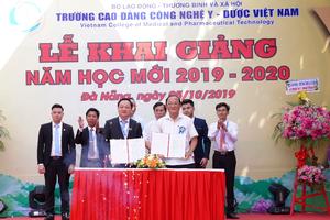 Trường Cao đẳng Công nghệ Y Dược Việt Nam: Khai giảng năm học mới