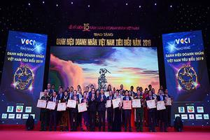 Trao tặng danh hiệu Doanh nhân Việt Nam tiêu biểu 2019