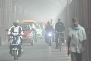 Nhiều chuyến bay chuyển hướng do ô nhiễm không khí kỷ lục ở New Delhi