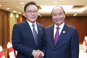 Thủ tướng tiếp Tổng lãnh sự danh dự khu vực Busan-Keangnam