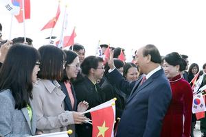 Thủ tướng bắt đầu chương trình dự hội nghị về quan hệ ASEAN-Hàn Quốc