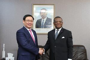 Việt Nam muốn tăng cường hợp tác nhiều mặt với Cameroon
