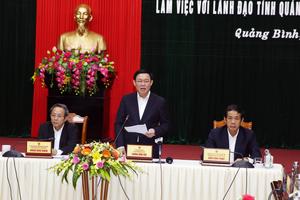 Phó Thủ tướng Vương Đình Huệ làm việc với Quảng Bình
