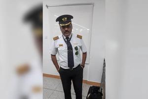 Giả làm phi công trót lọt nhiều lần