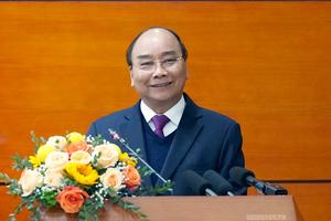 Thủ tướng yêu cầu cán bộ ngành nông nghiệp cùng “xắn quần móng lợn” với bà con nông dân