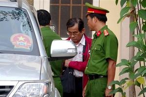 Bãi nhiệm chức vụ Chủ tịch Hội đồng nhân dân thành phố Phan Thiết