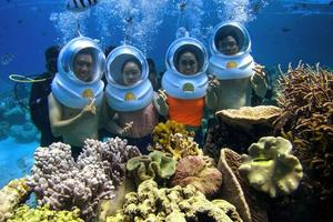 Độc đáo mô hình du lịch đi bộ dưới đáy biển