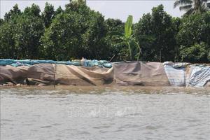 Sạt lở đe dọa sản xuất tại các huyện đầu nguồn sông Tiền